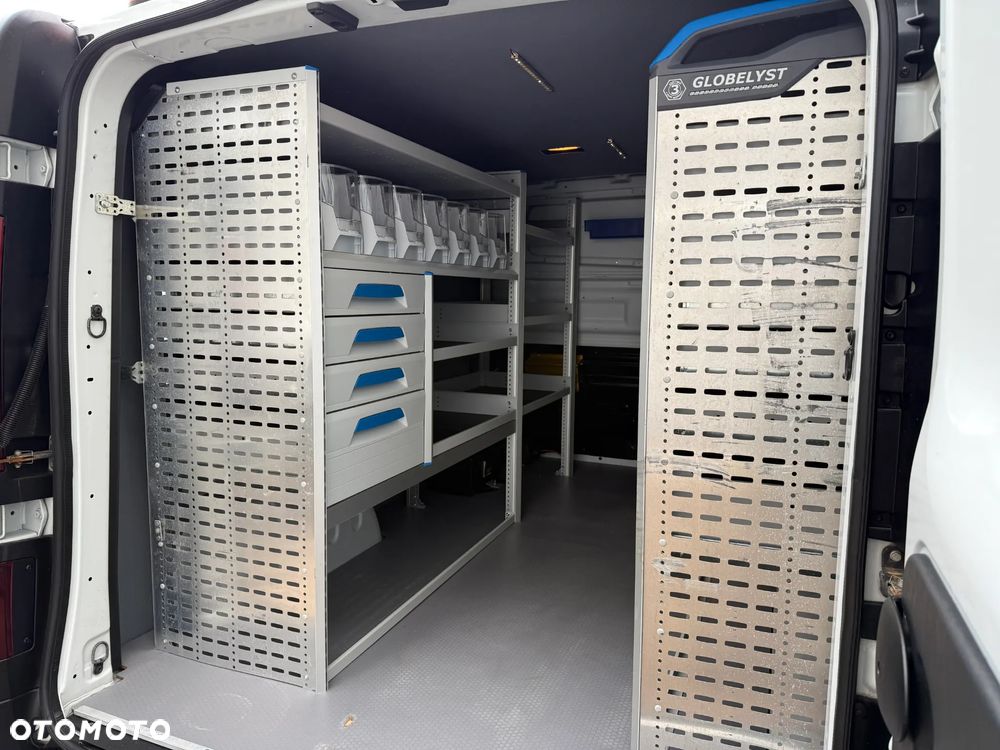 Renault Trafic Warsztat Sortimo - 12