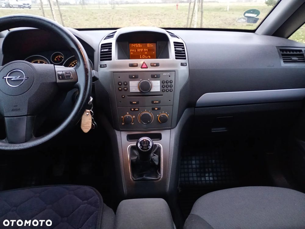 Opel Zafira 1.8 Elegance - 11