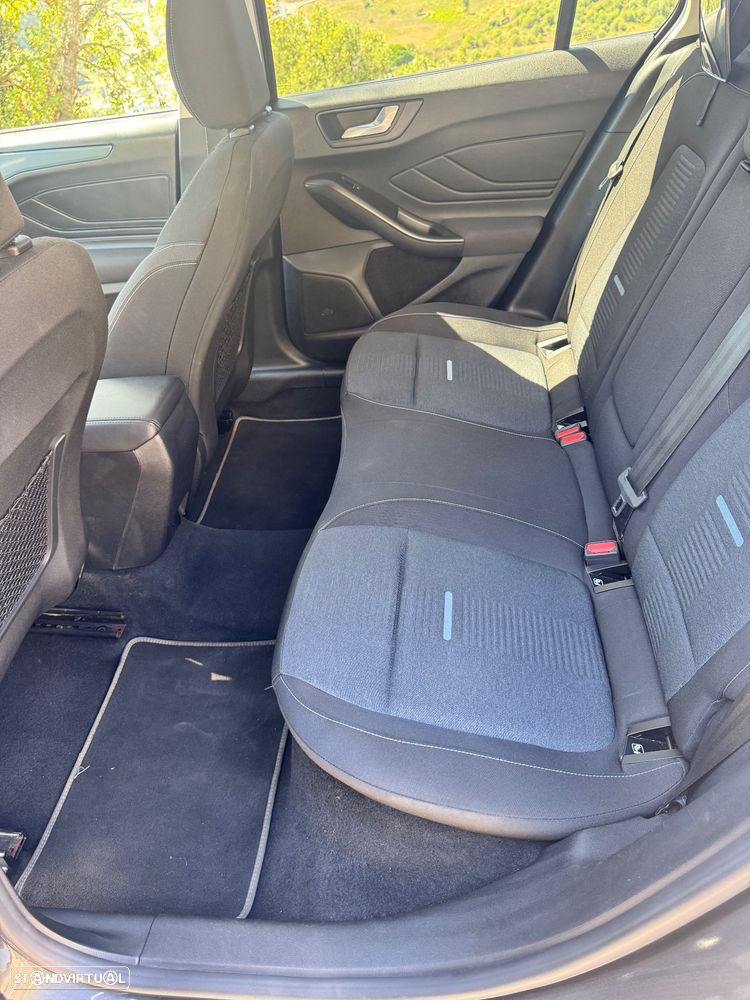 Ford Focus SW 1.0 EcoBoost MHEV Active X - 18