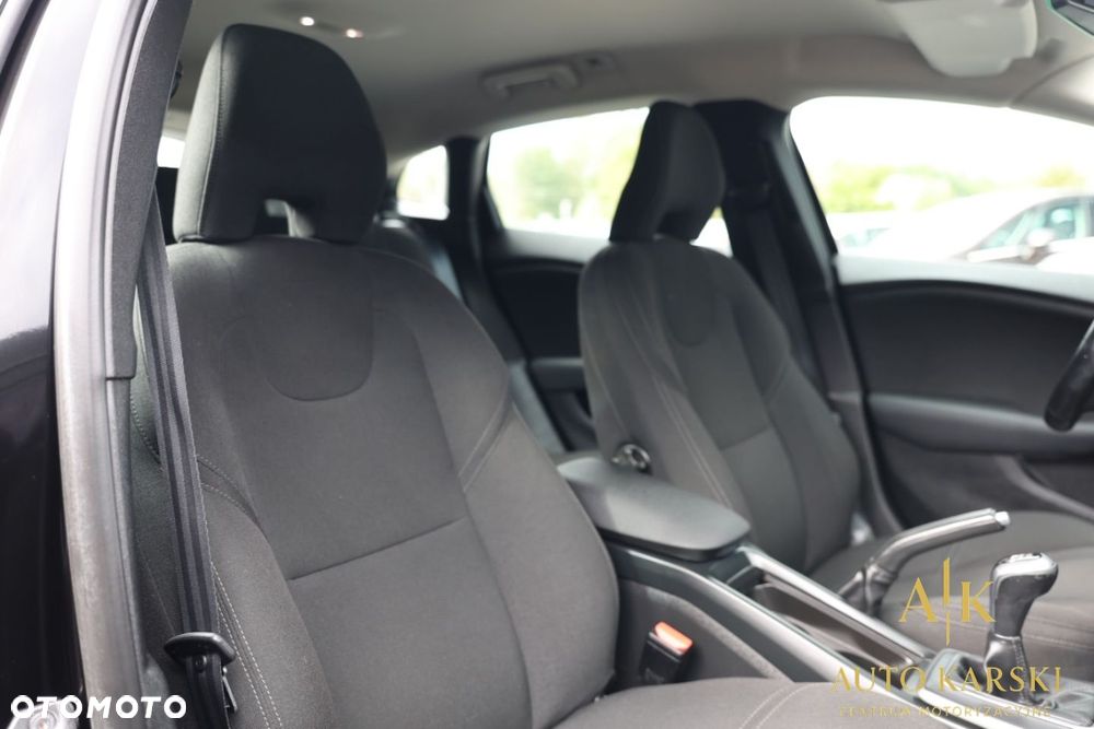 Volvo V40 - 37