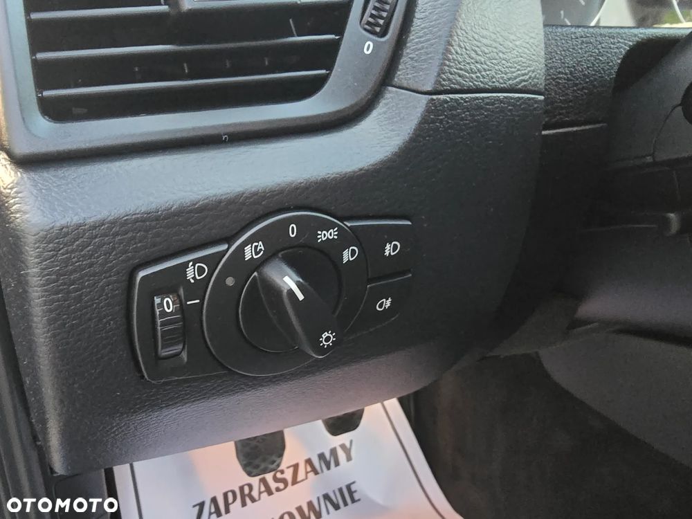 BMW X1 sDrive20d - 30