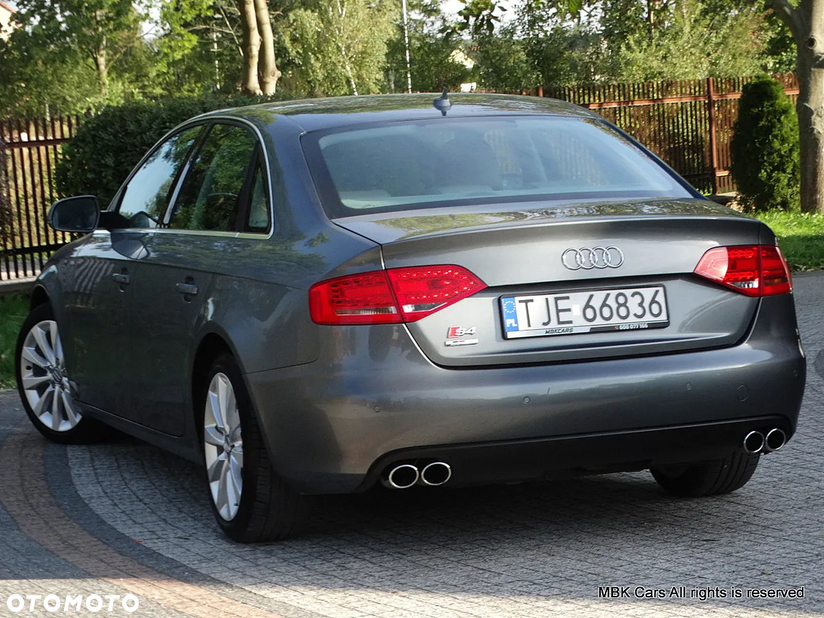 Audi A4 - 11
