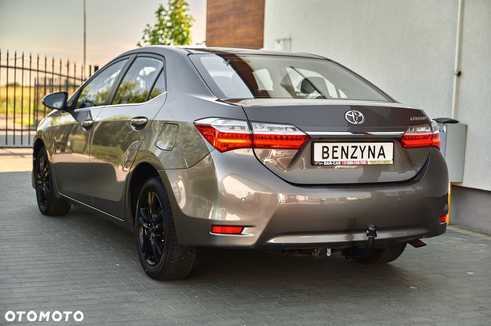 Toyota Corolla 1.6 Premium + - 9