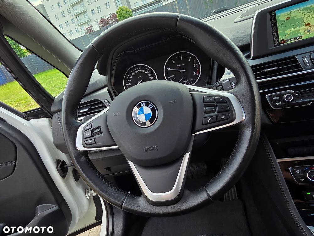BMW Seria 2 218d Sport-Aut Sport Line - 31