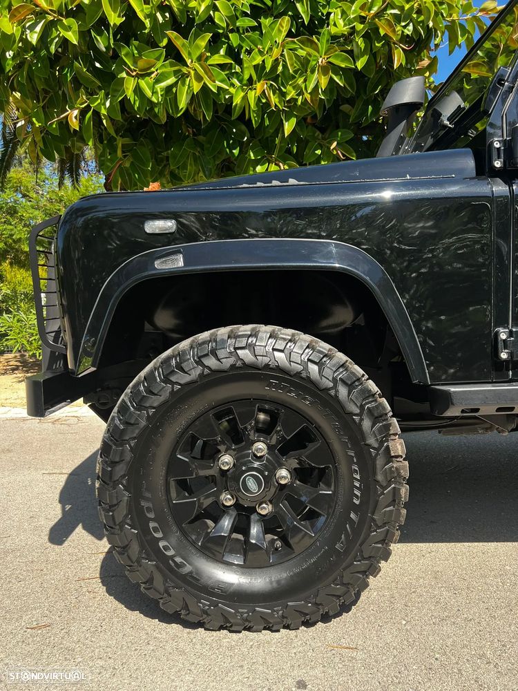 Land Rover Defender 110 CC 2.4 CRD SE - 26