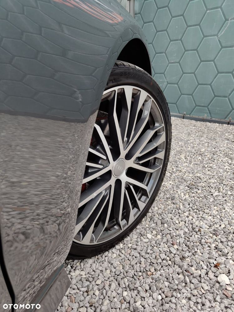 Audi A6 Avant 2.0 TDI Ultra S tronic - 24