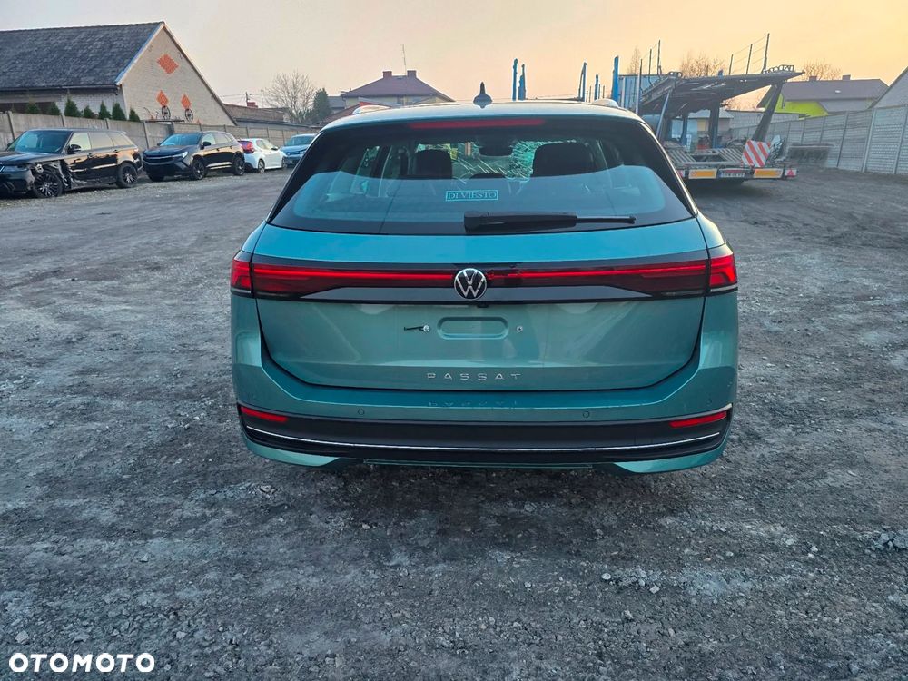 Volkswagen Passat 2.0 TDI EVO Essence DSG - 9
