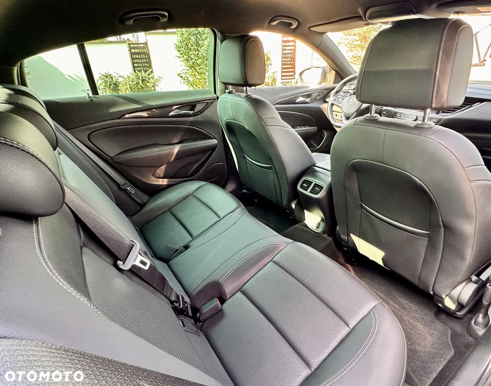 Opel Insignia 1.6 CDTI Innovation S&S Eco - 26