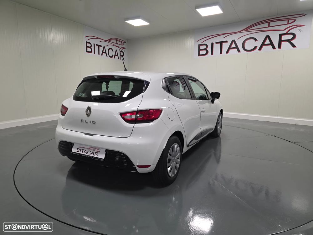 Renault Clio 1.5 dCi Zen - 24
