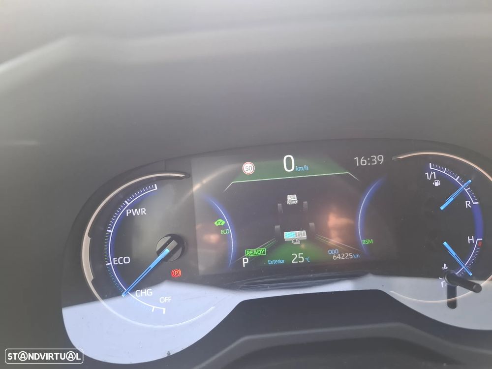 Toyota RAV4 2.5 HDF Square Collection - 2