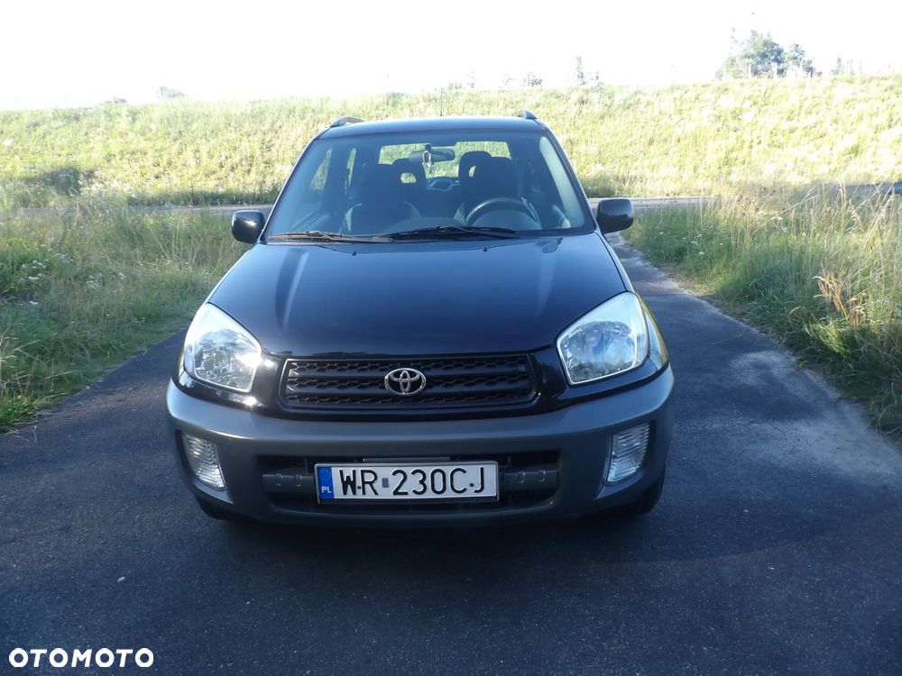 Toyota RAV4 - 1