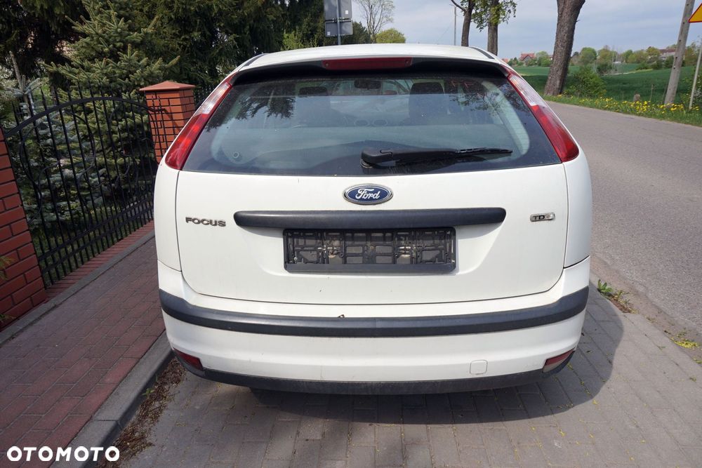 FORD FOCUS II MK2 5D HB 2005 N3 1.6 TDCI HHDA 90KM MTX75 BIAŁY na części - 4