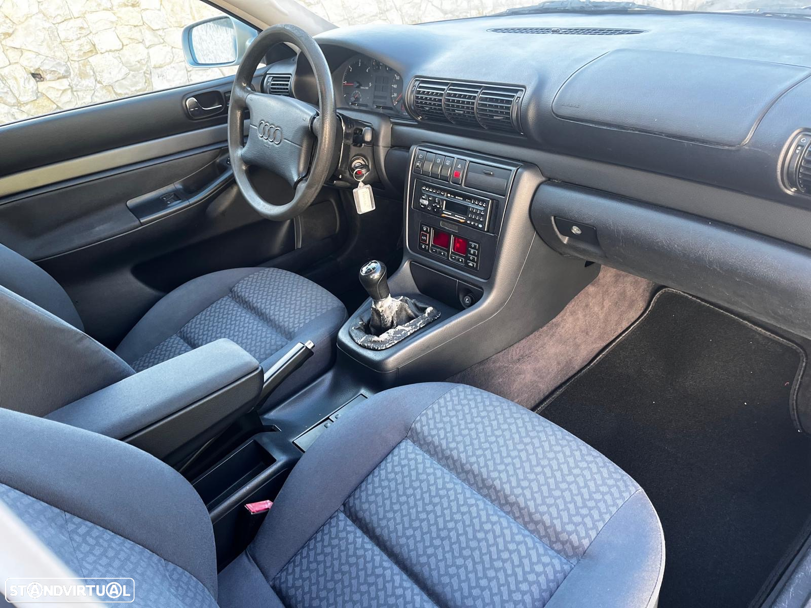 Audi A4 Avant 1.9 TDI Attraction - 6