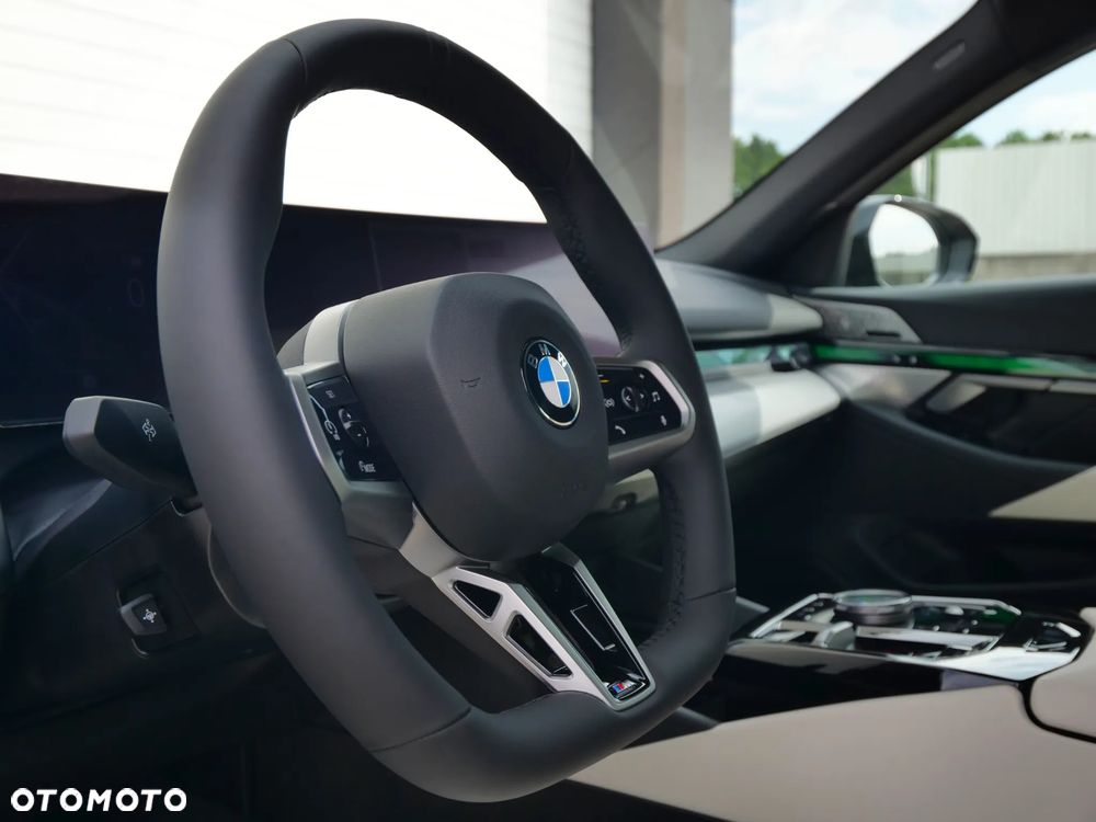 BMW Seria 5 520d xDrive mHEV M Sport - 19