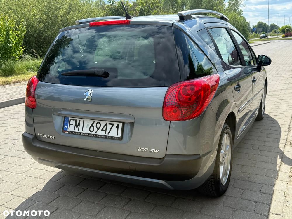Peugeot 207 90 HDi FAP (Blue Lion) Filou - 5