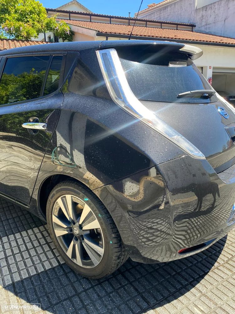 Nissan Leaf - 12