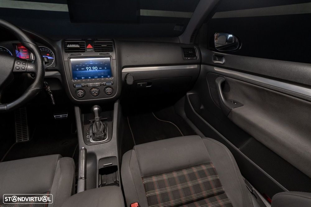 VW Golf 2.0 GTi DSG - 14