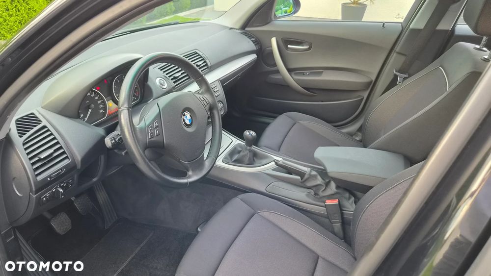 BMW Seria 1 - 11