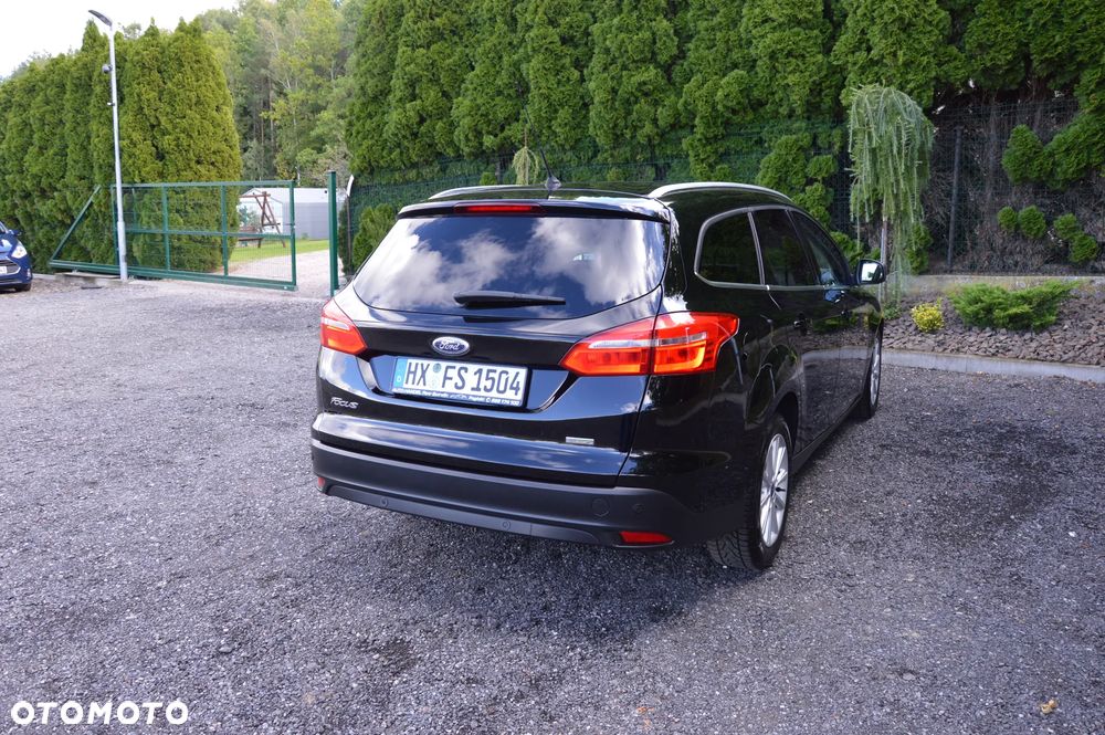 Ford Focus - 25