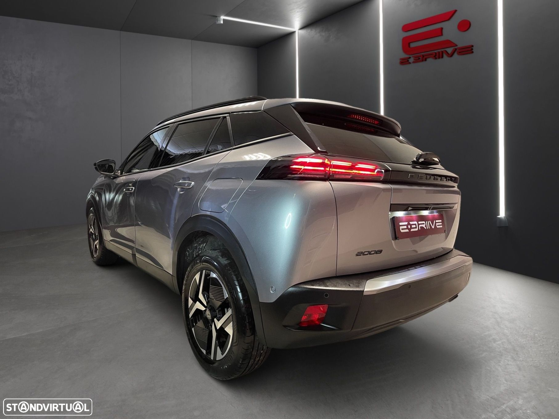 Peugeot 2008 - 4