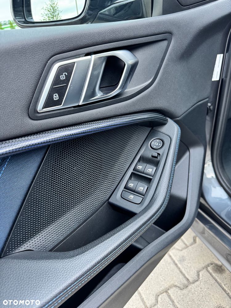 BMW Seria 1 118i M Sport - 19