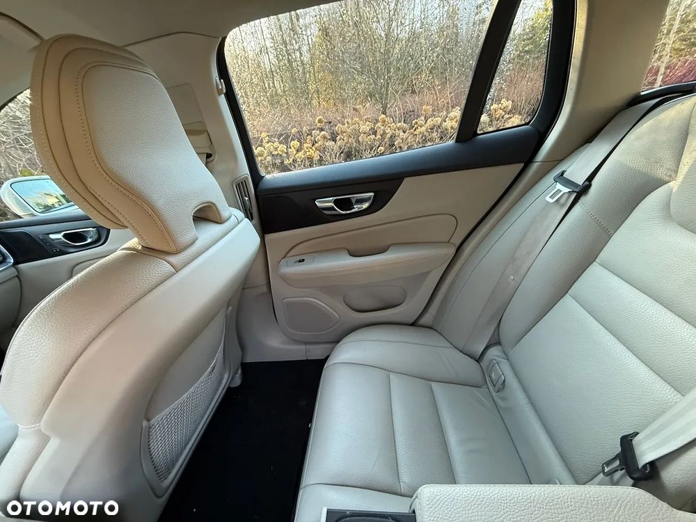 Volvo V60 T5 AWD Inscription - 21