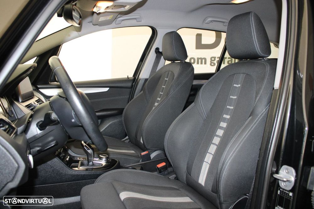 BMW 216 Gran Tourer d Auto - 27