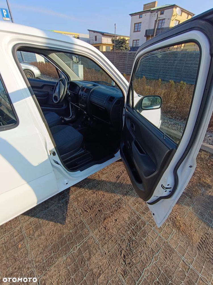 Opel Agila 1.2 Essentia - 6