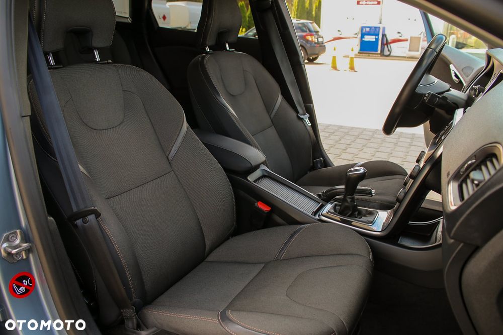 Volvo V40 Cross Country D3 - 29