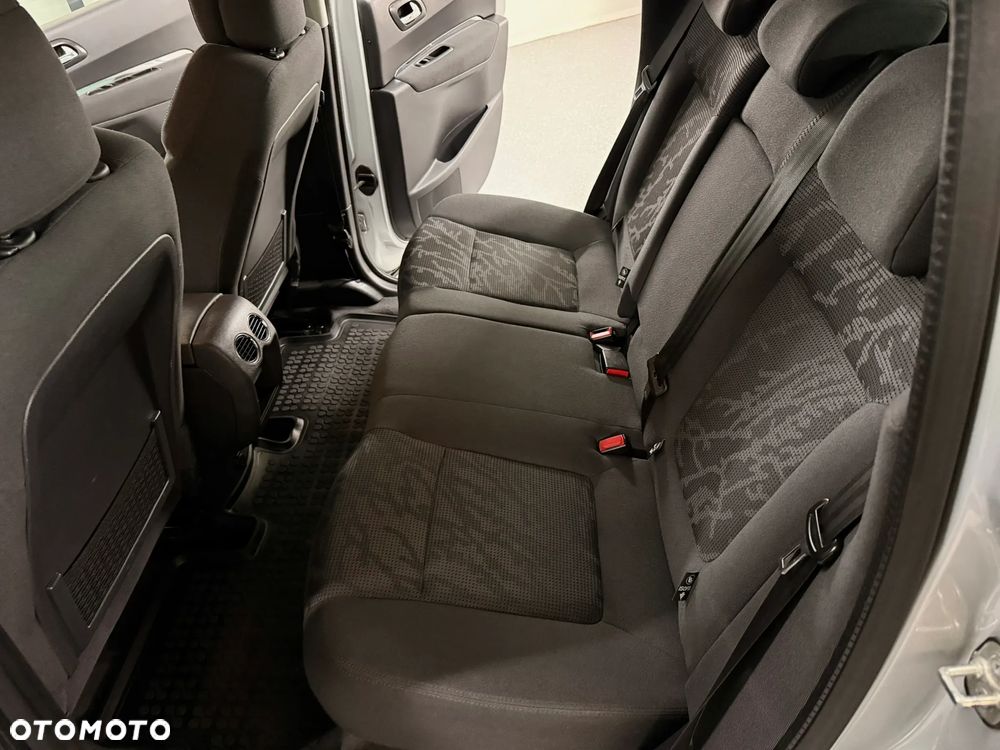 Peugeot 3008 1.6 HDi Premium - 14