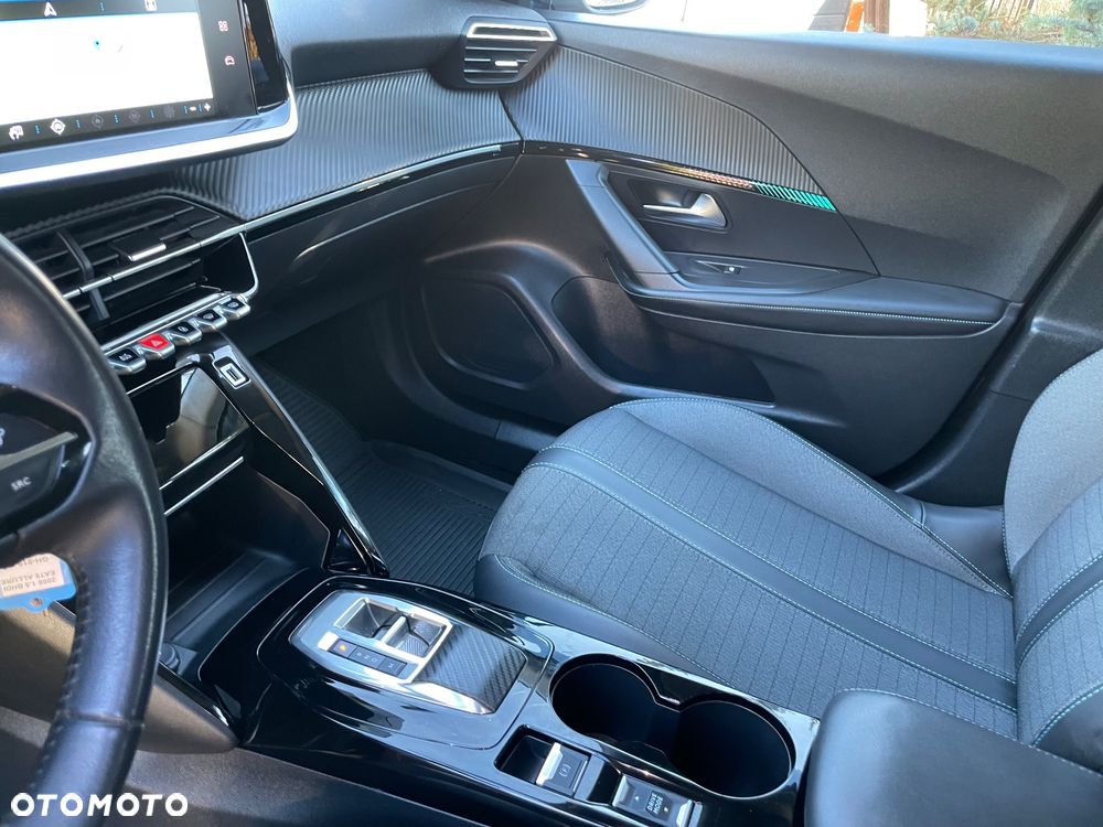 Peugeot 2008 1.5 BlueHDi Allure S&S EAT8 - 7