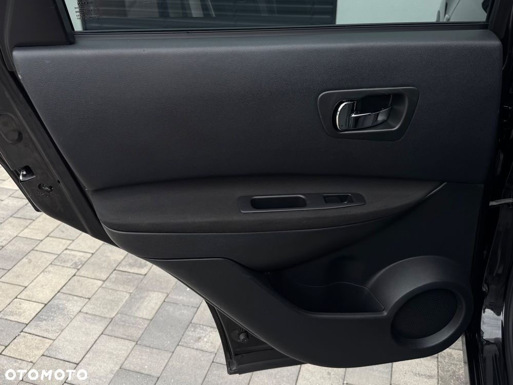 Nissan Qashqai 1.6 Visia - 32