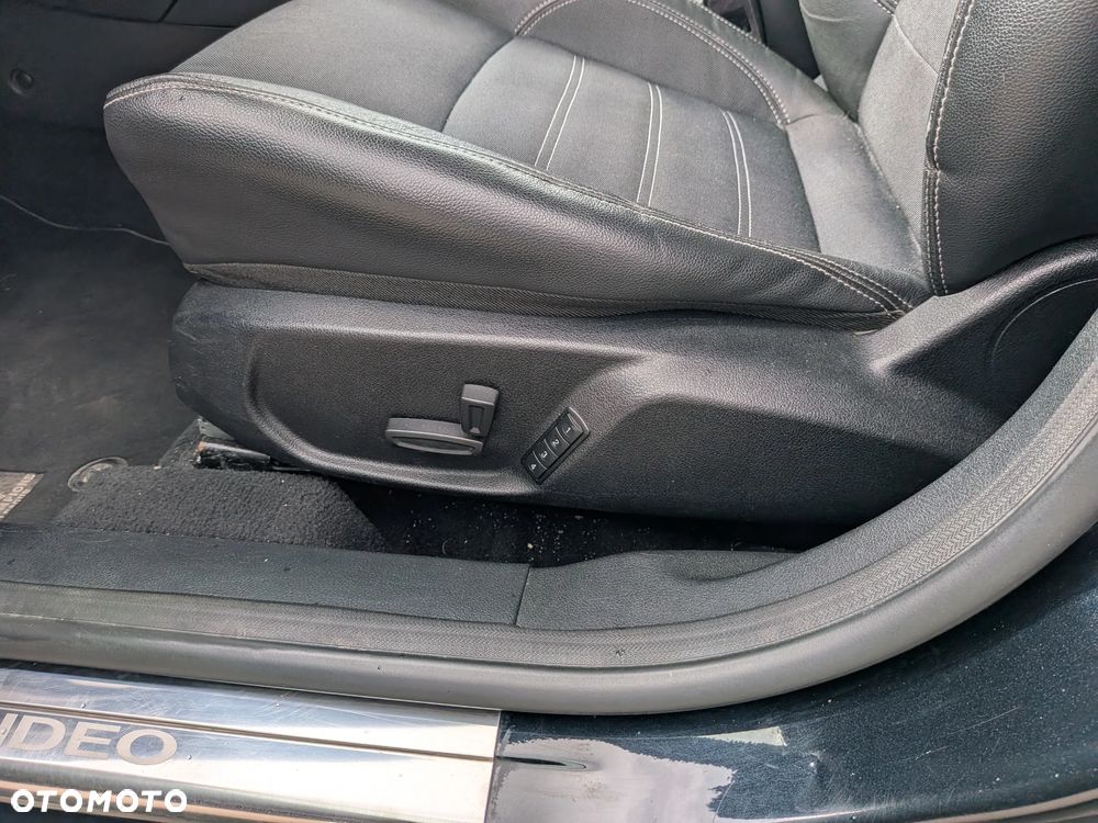 Ford Mondeo 1.6 Eco Boost Start-Stopp Champions Edition - 36