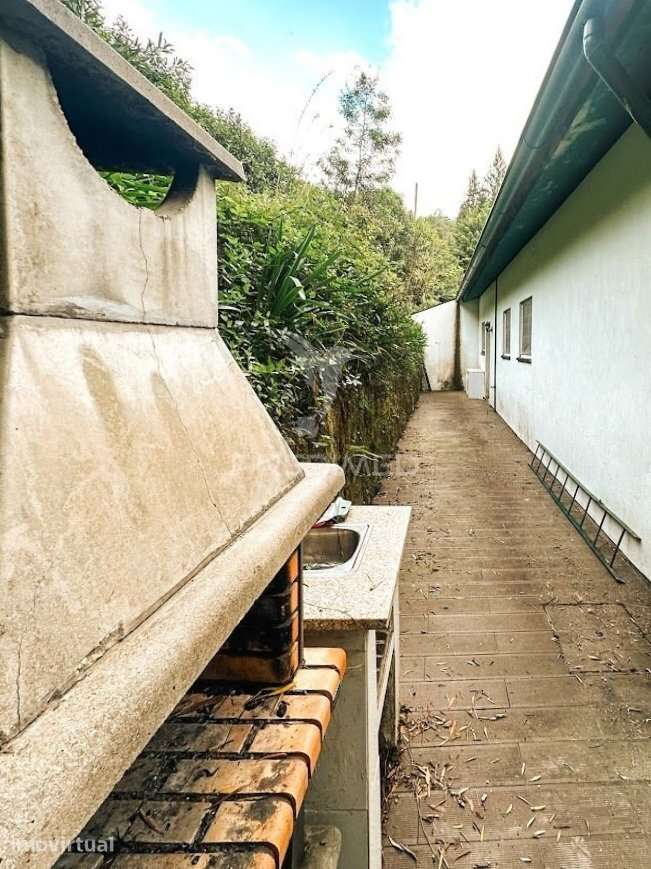 ? Moradia Geminada T2+1 no Gerês – Junto à Barragem de Salamonde ? - Grande imagem: 2/31