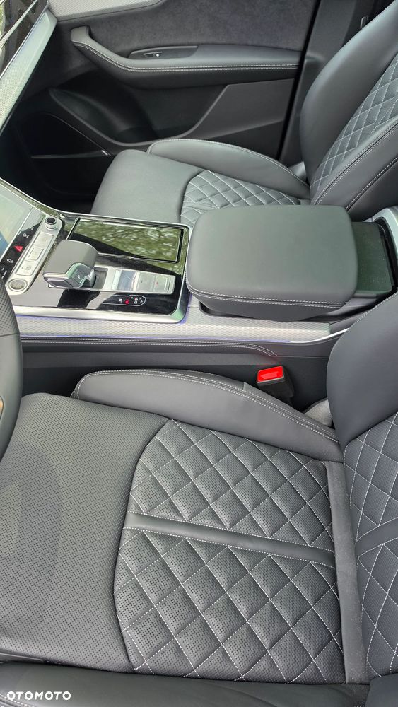 Audi Q8 TFSI e PHEV 360 kW Quattro Tiptronic - 12