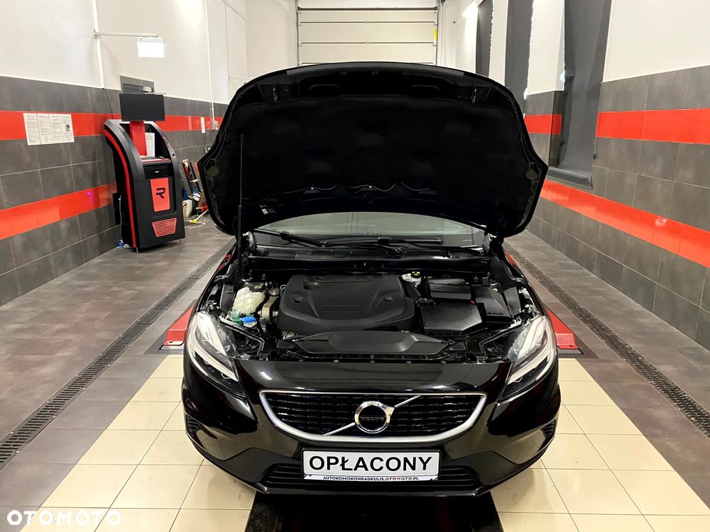 Volvo V40 D2 Drive-E SCR R-Design Momentum - 24