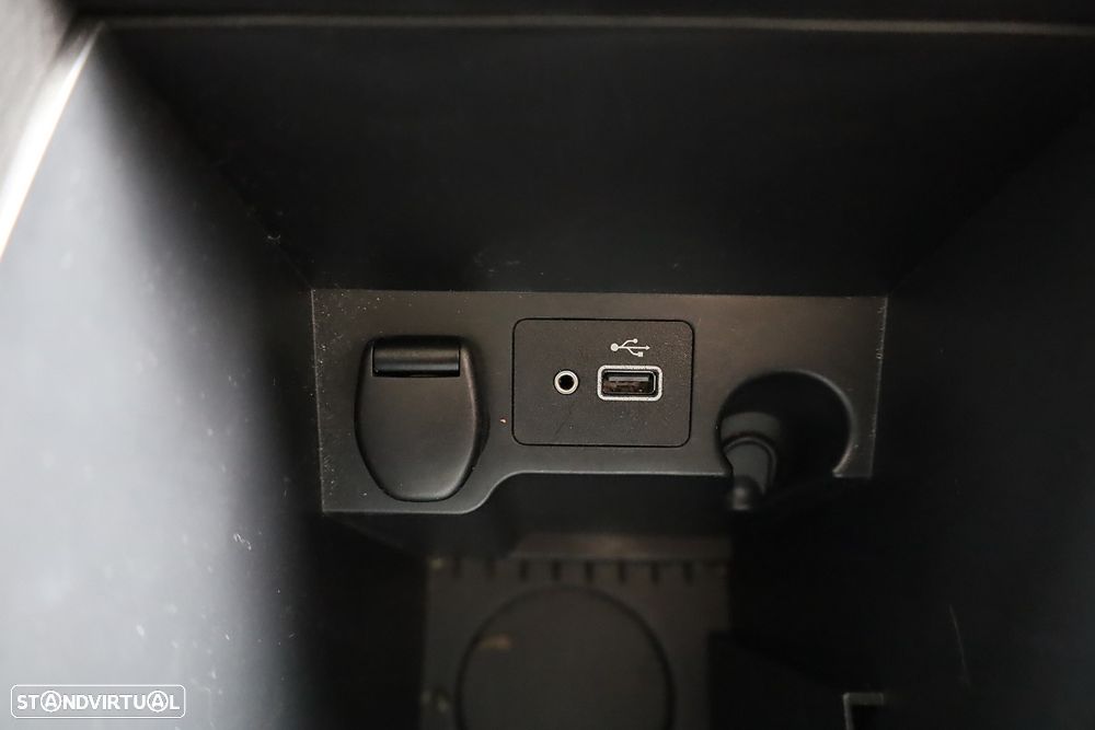 Nissan Qashqai 1.5 dCi N-Connecta J18 - 22