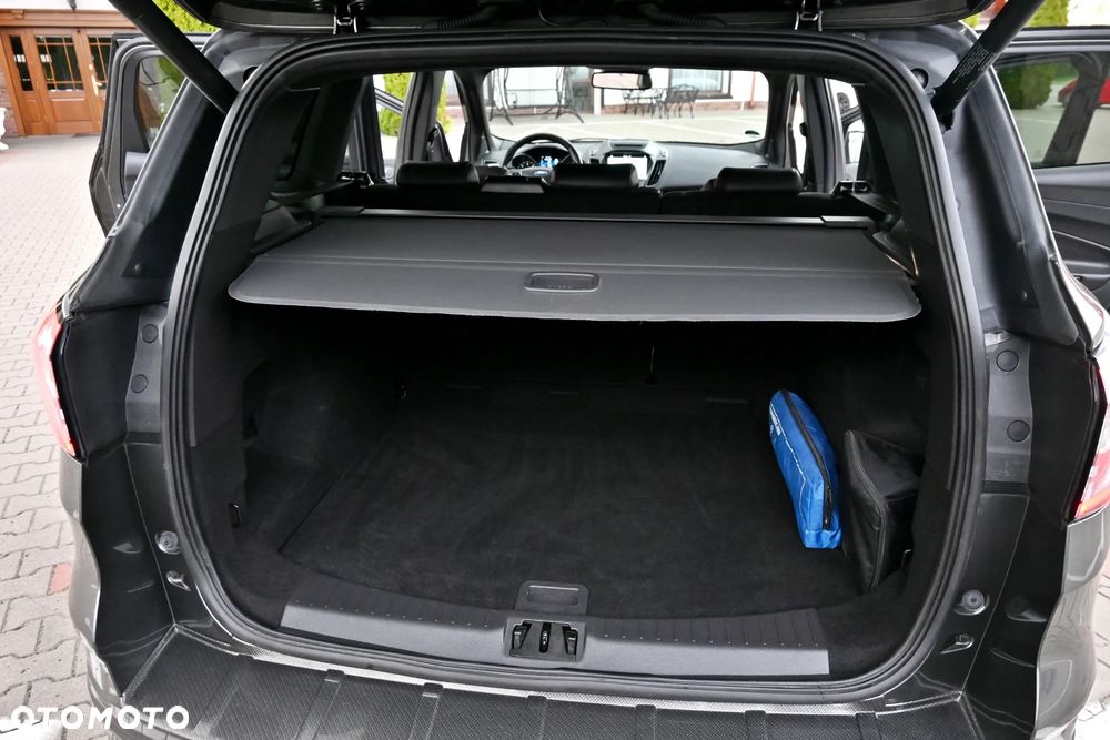 Ford Kuga 2.0 TDCi AWD ST-Line - 36