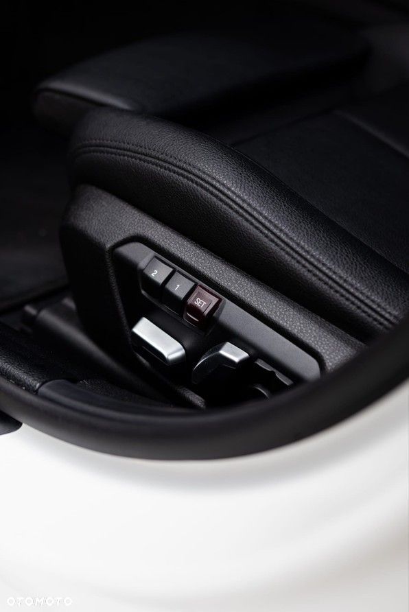 BMW Seria 3 - 27
