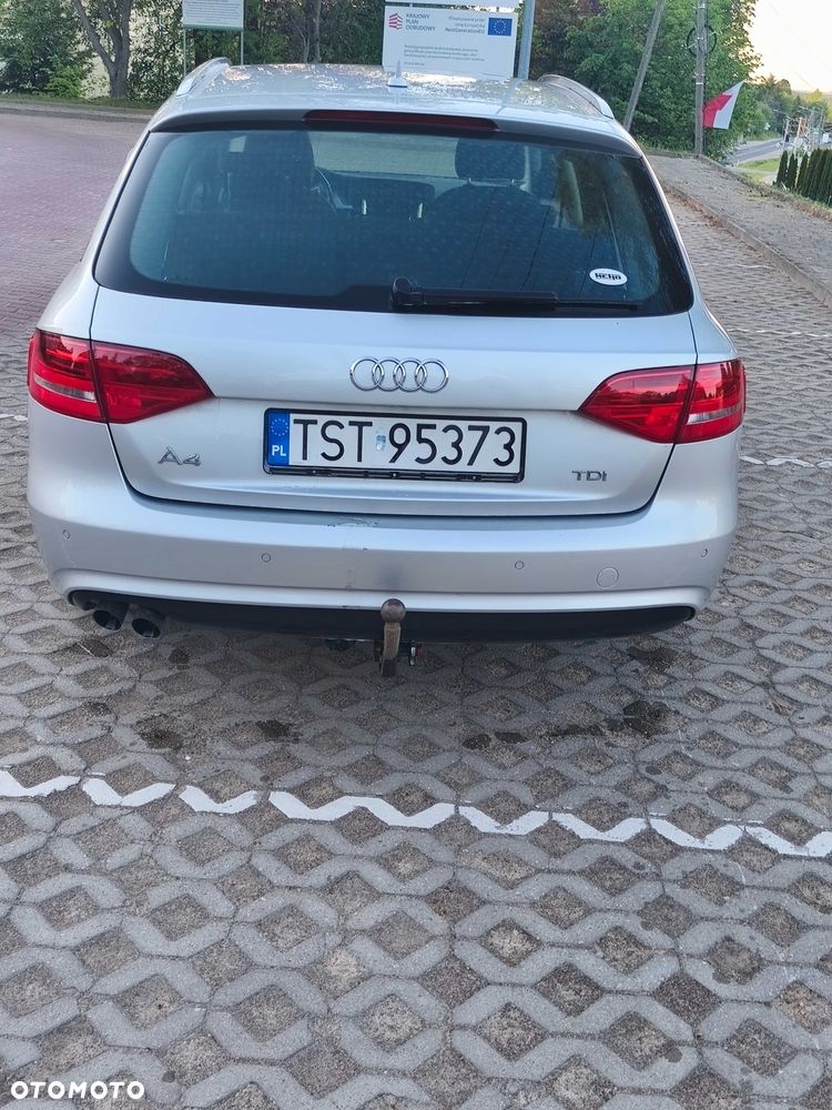 Audi A4 Avant - 4