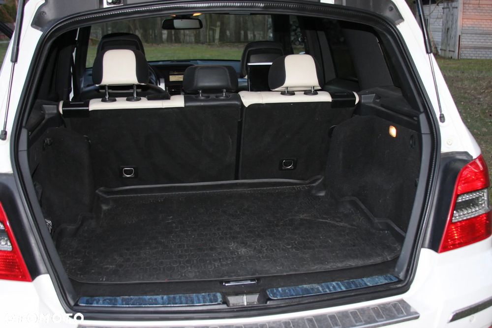 Mercedes-Benz GLK 350 4-Matic - 14