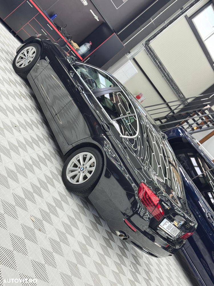 BMW Seria 5 525d xDrive AT - 3