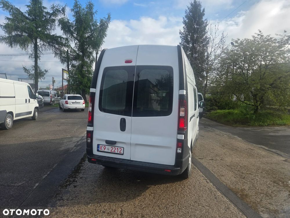 Opel vivaro - 4