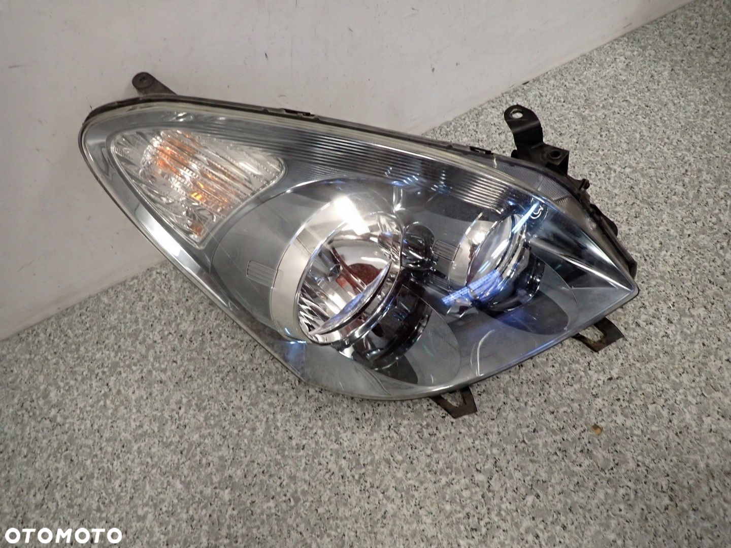 TOYOTA COROLLA VERSO 07- LAMPA PRZEDNIA PRAWA REFLEKTOR PRAWY D-CAT - 4