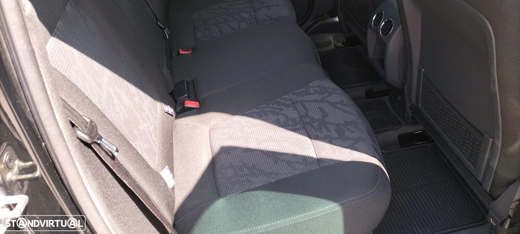Peugeot 3008 1.6 HDi Sport - 8