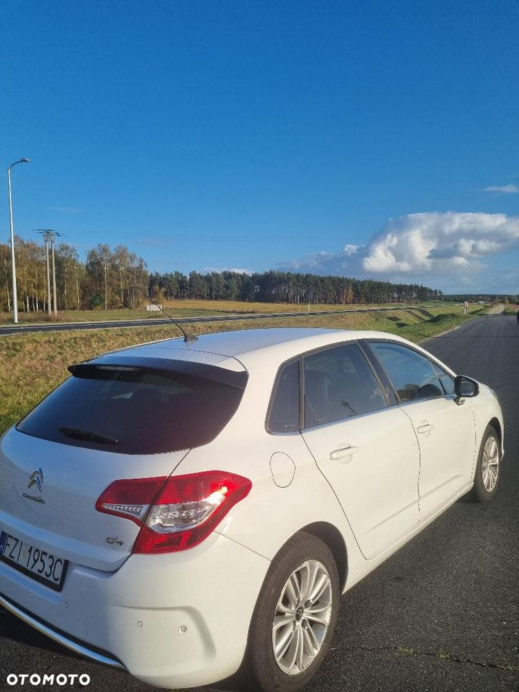 Citroen C4 2011 photo 3