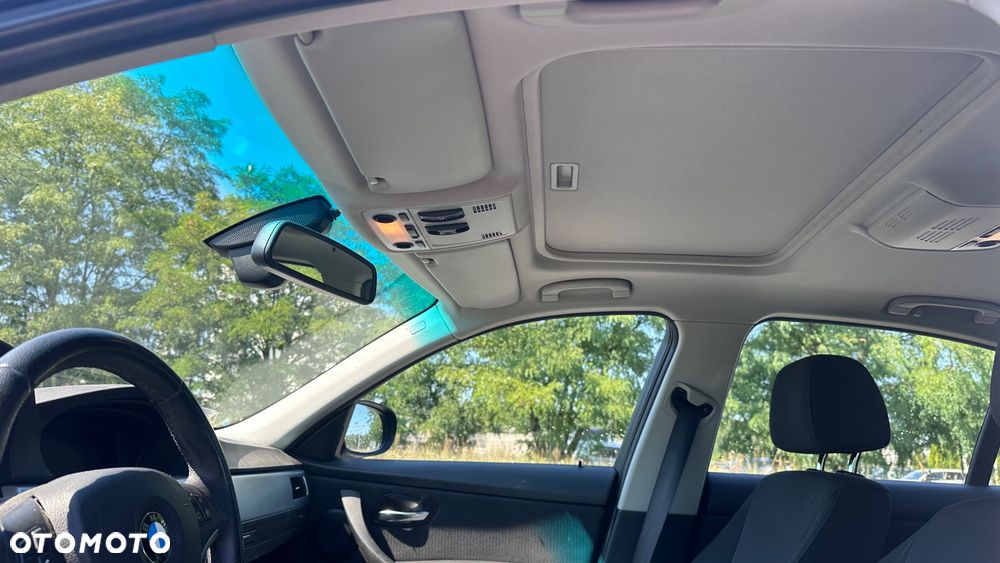 BMW Seria 3 - 16