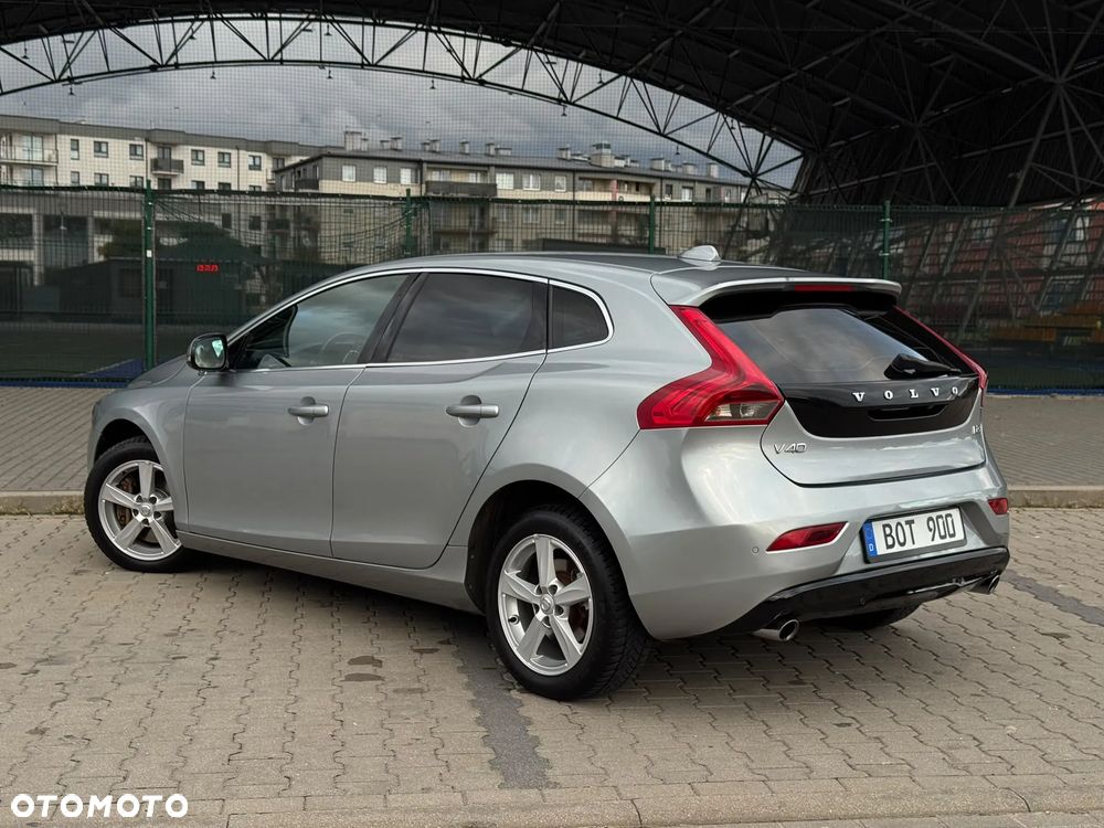 Volvo V40 D3 Summum - 13