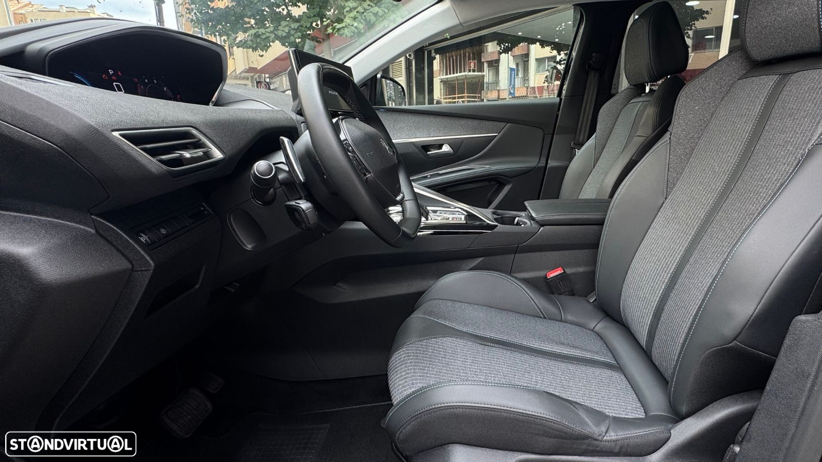 Peugeot 5008 1.5 BlueHDi Allure EAT8 - 21