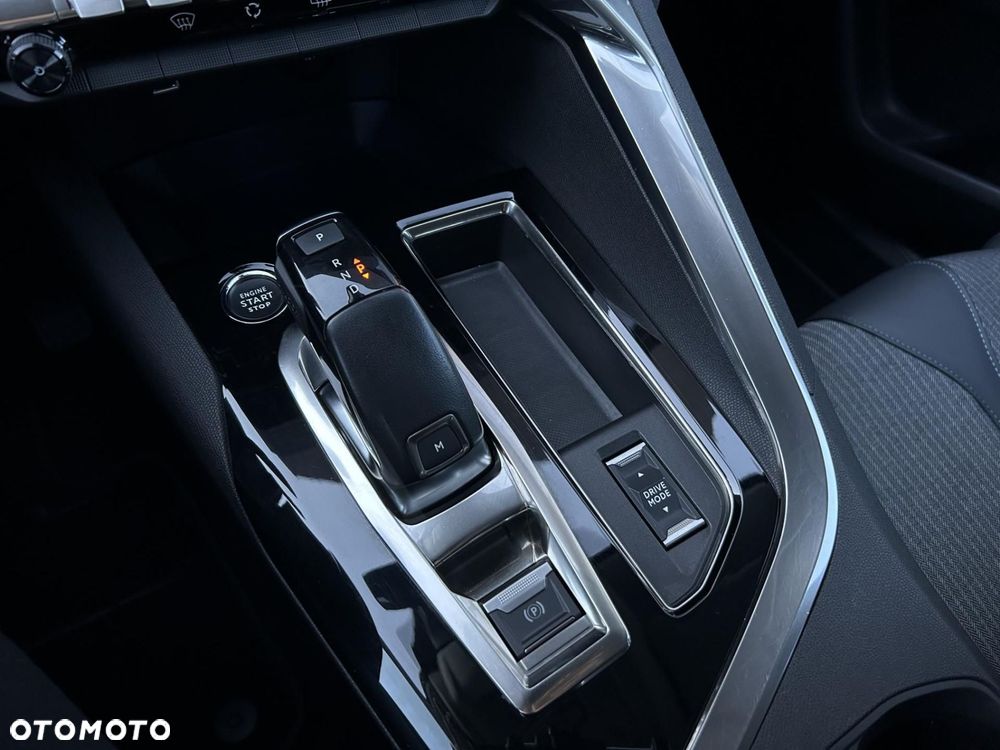 Peugeot 3008 1.5 BlueHDi Allure Pack S&S EAT8 - 30